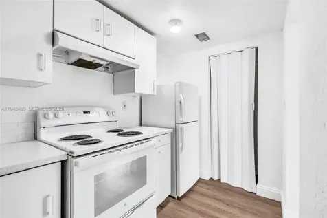 8329 NW 5th Avenue Miami FL 33150
