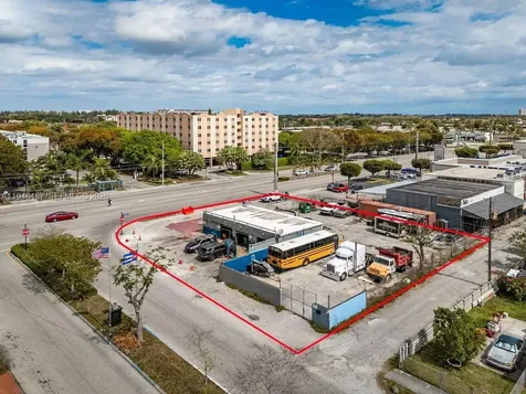 11480 W Flagler Street Sweetwater FL 33174