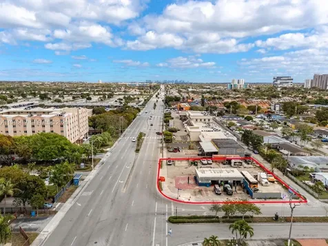 11480 W Flagler Street Sweetwater FL 33174