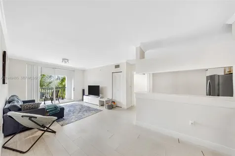 17145 N Bay Road Sunny Isles Beach FL 33160