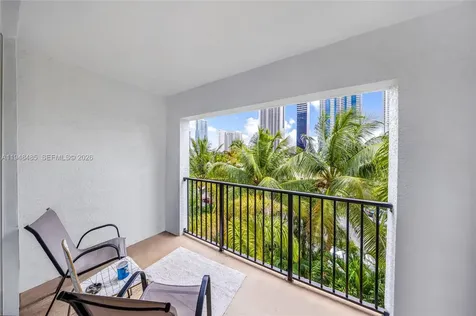 17145 N Bay Road Sunny Isles Beach FL 33160