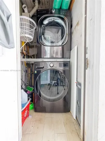 201 E 44th Street Hialeah FL 33013