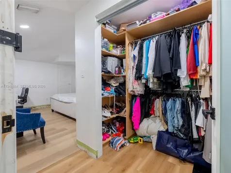 201 E 44th Street Hialeah FL 33013