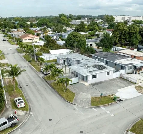 201 E 44th Street Hialeah FL 33013