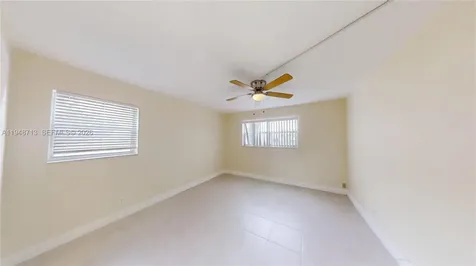 2800 W Sunrise Lakes Drive Sunrise FL 33322