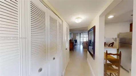 2800 W Sunrise Lakes Drive Sunrise FL 33322