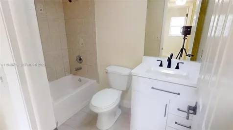 2800 W Sunrise Lakes Drive Sunrise FL 33322