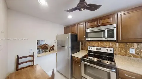 2800 W Sunrise Lakes Drive Sunrise FL 33322