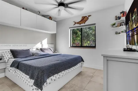 407 NW 9th Court Homestead FL 33030