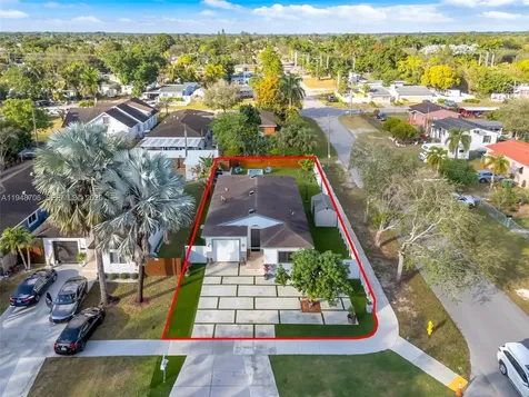 407 NW 9th Court Homestead FL 33030