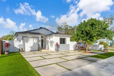 407 NW 9th Court Homestead FL 33030