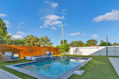 407 NW 9th Court Homestead FL 33030