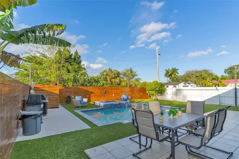 407 NW 9th Court Homestead FL 33030