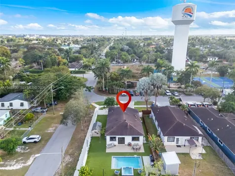 407 NW 9th Court Homestead FL 33030