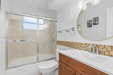 8440 NW 28th Place Sunrise FL 33322
