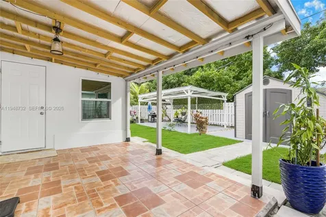 8440 NW 28th Place Sunrise FL 33322