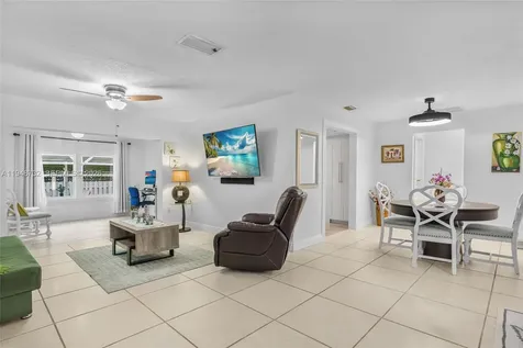 8440 NW 28th Place Sunrise FL 33322