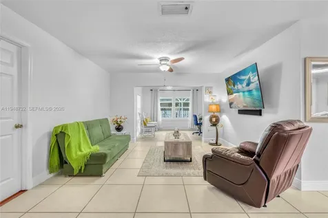8440 NW 28th Place Sunrise FL 33322