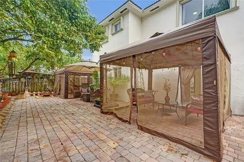 5502 SW 162nd Place Miami FL 33185