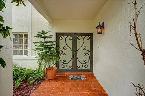 5502 SW 162nd Place Miami FL 33185