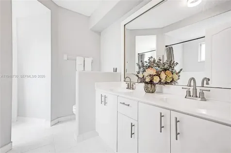 5502 SW 162nd Place Miami FL 33185
