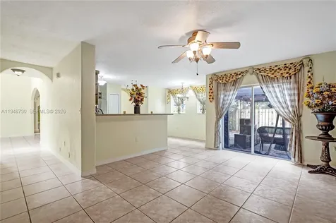 5502 SW 162nd Place Miami FL 33185