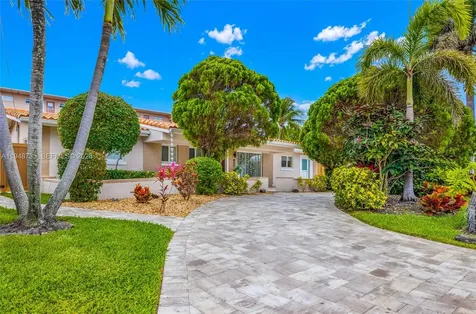 1960 Coral Reef Drive Lauderdale By The Sea FL 33062