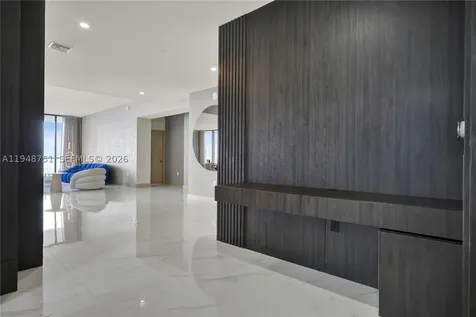 700 NE 24 Miami FL 33137