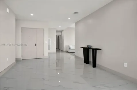 700 NE 24 Miami FL 33137