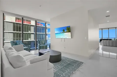 700 NE 24 Miami FL 33137