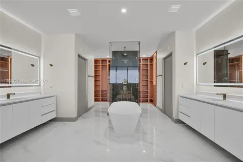 700 NE 24 Miami FL 33137