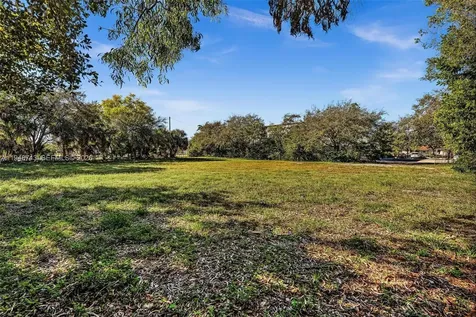 7665 Davie Road Extension Davie FL 33024