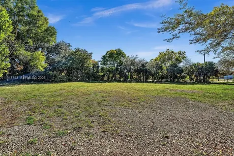 7665 Davie Road Extension Davie FL 33024
