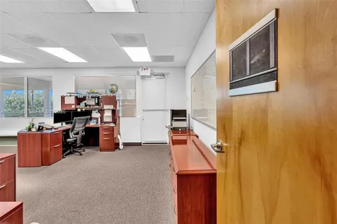 7665 Davie Road Extension Davie FL 33024