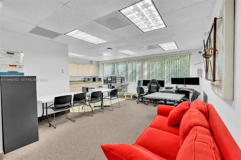 7665 Davie Road Extension Davie FL 33024