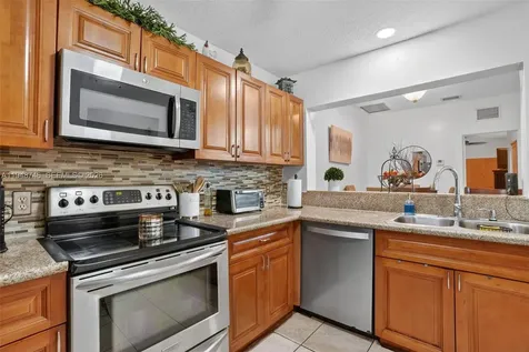 9770 NW 15th Street Pembroke Pines FL 33024