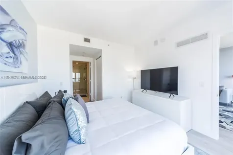 121 NE 34th Street Miami FL 33137