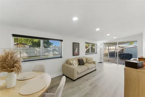 11065 SW 52nd Drive Miami FL 33165