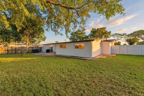 11065 SW 52nd Drive Miami FL 33165