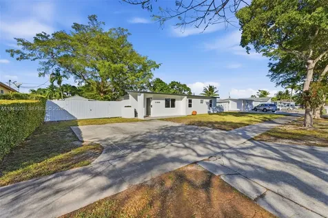 11065 SW 52nd Drive Miami FL 33165