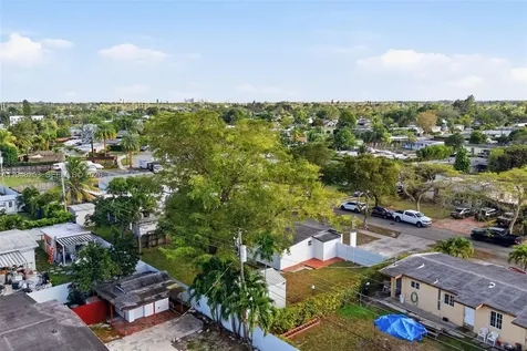 11065 SW 52nd Drive Miami FL 33165