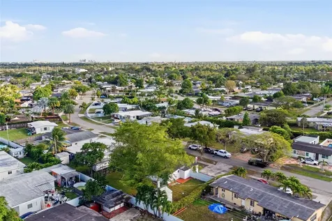 11065 SW 52nd Drive Miami FL 33165