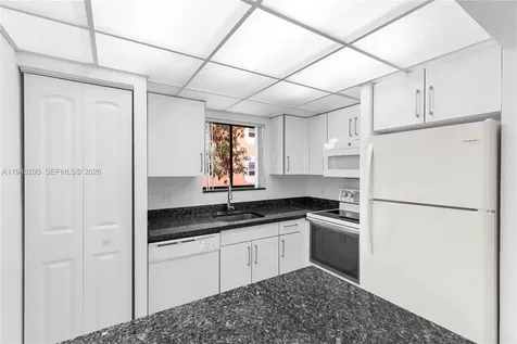 6900 SW 39th Street Davie FL 33314