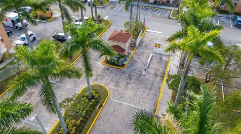 6900 SW 39th Street Davie FL 33314
