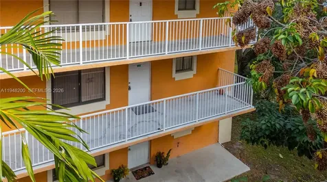 6900 SW 39th Street Davie FL 33314