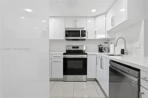 469 N Pine Island Road Plantation FL 33324