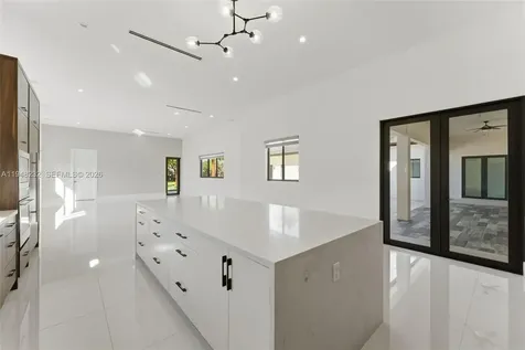 10005 SW 66th Street Miami FL 33173