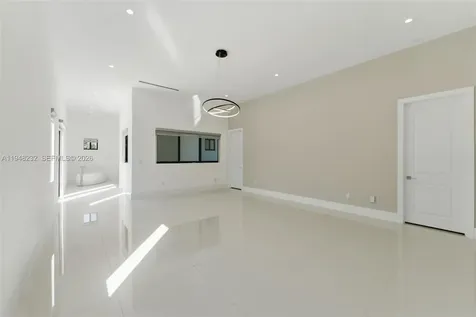 10005 SW 66th Street Miami FL 33173