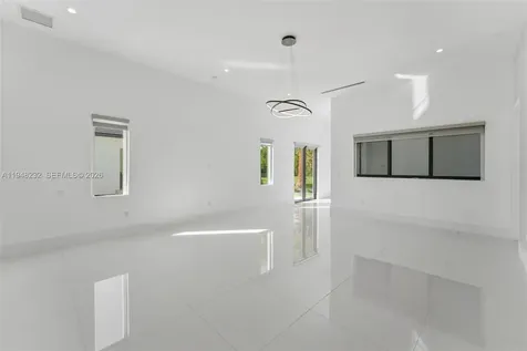 10005 SW 66th Street Miami FL 33173