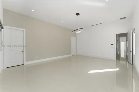 10005 SW 66th Street Miami FL 33173
